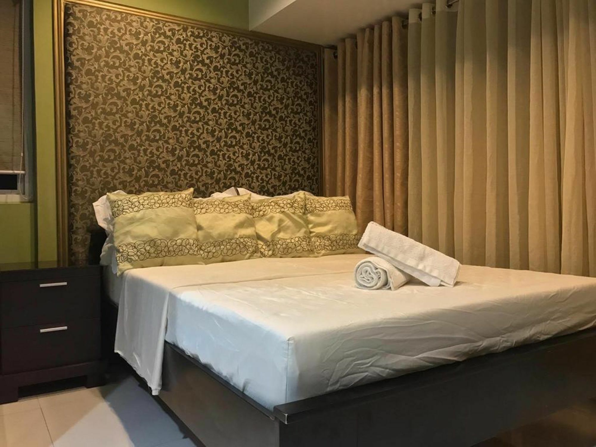 Go-Stay @ South Of Market Taguig Exterior photo